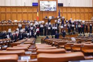 parlament-protest